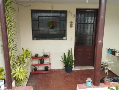 Casa com 2 Quartos à venda, 250m² no Jardim Independência, Taubaté