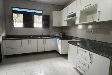 Casa com 4 Quartos para alugar, 218m² no Bessa, João Pessoa