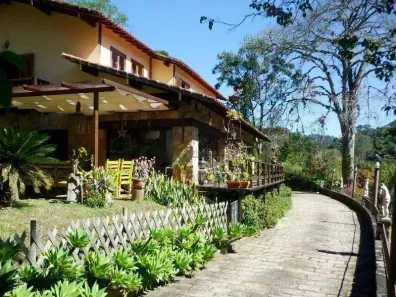 Casa com 4 Quartos à venda, 392m² no Quinta Lebrão, Teresópolis
