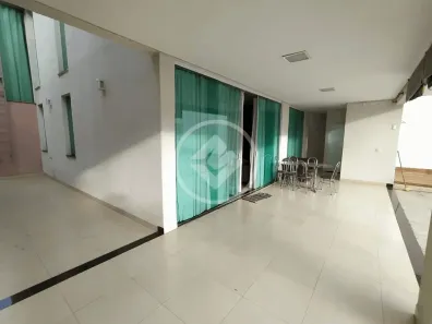Sobrado com 5 Quartos à venda, 335m² no Morada da Colina, Uberlândia