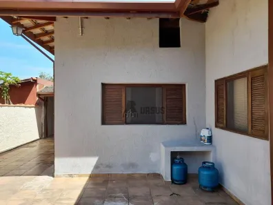 Casa com 3 Quartos à venda, 240m² no Pinhão, Taubaté