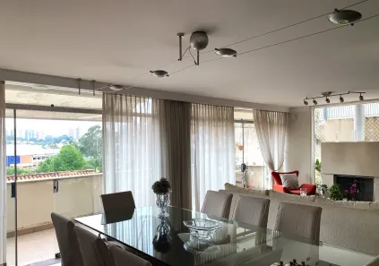 Casa com 4 Quartos à venda, 350m² no Jardim Leonor, São Paulo