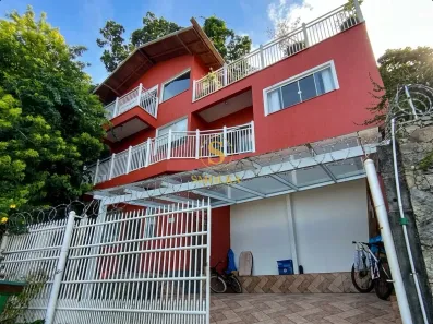 Casa com 3 Quartos à venda, 360m² no Morro das Pedras, Florianópolis