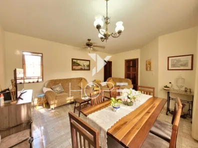 Casa com 3 Quartos à venda, 140m² no Coliseu, Londrina