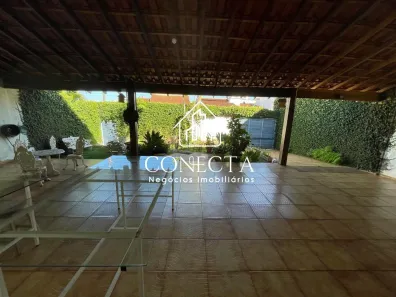 Casa com 6 Quartos para alugar, 372m² no Fundinho, Uberlândia
