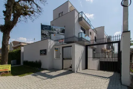 Casa de Condomínio com 3 Quartos à venda, 180m² no Guabirotuba, Curitiba