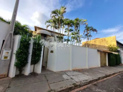 Sobrado com 3 Quartos à venda, 213m² no Jardim Brasil (Vila Xavier), Araraquara