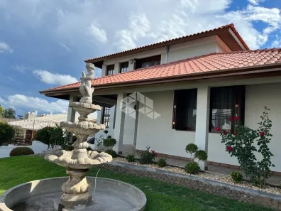 Casa com 3 Quartos à venda, 350m² no Desvio Rizzo, Caxias do Sul