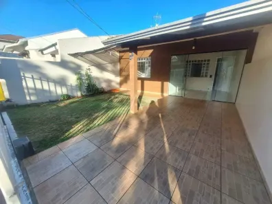 Casa com 2 Quartos à venda, 60m² no Santa Felicidade, Cascavel