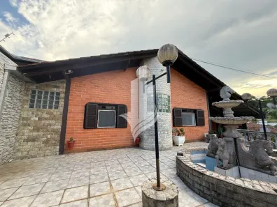 Casa com 3 Quartos à venda, 250m² no Velha, Blumenau