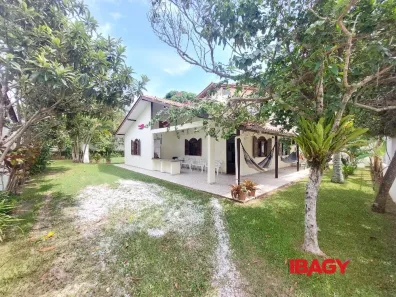 Casa com 6 Quartos para alugar, 180m² no Ingleses do Rio Vermelho, Florianópolis
