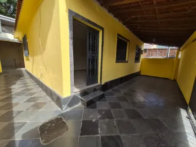 Casa com 2 Quartos à venda, 180m² no Bangu, Rio de Janeiro