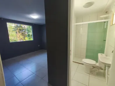 Apartamento com 2 Quartos para alugar, 65m² no Jardim Vitória, Macaé