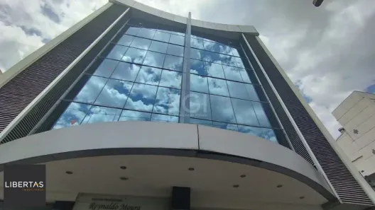 Sala Comercial à venda, 26m² no Menino Deus, Porto Alegre
