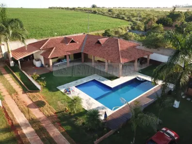 Fazenda/Sítio com 3 Quartos à venda, 550m² no , Salto de Pirapora