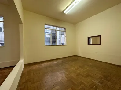 Sala Comercial à venda, 84m² no Centro, Juiz de Fora