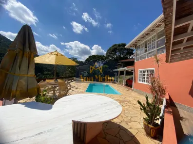 Casa com 5 Quartos à venda, 250m² no Itaipava, Petrópolis