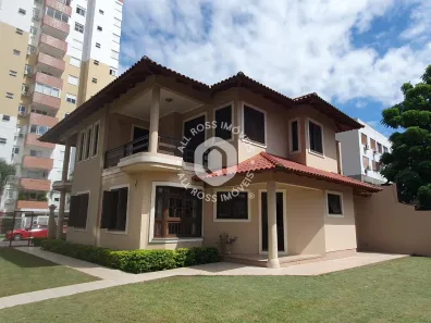 Sobrado com 3 Quartos para venda ou aluguel, 234m² no Marechal Rondon, Canoas