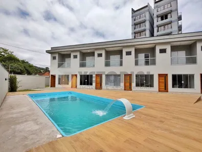 Sobrado com 2 Quartos à venda, 72m² no Massaguaçu, Caraguatatuba