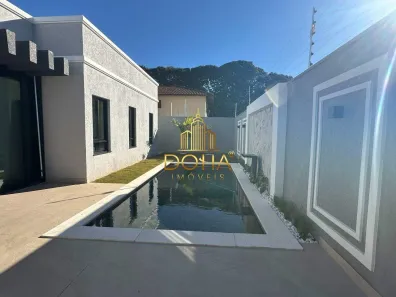 Casa com 3 Quartos à venda, 331m² no Centro, Cascavel