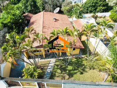 Casa com 4 Quartos para alugar, 280m² no Centro, Itatiba