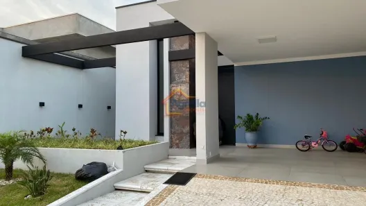 Casa de Condomínio com 3 Quartos à venda, 171m² no Centro, Estiva Gerbi