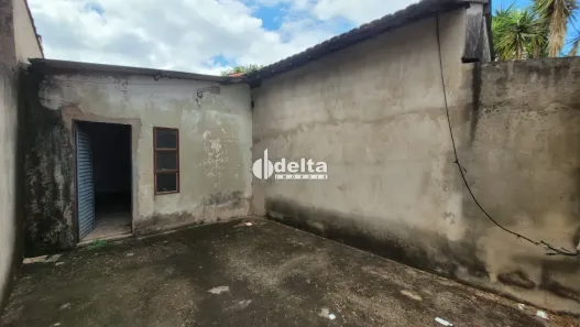 Lote/Terreno à venda, 107m² no Mansour, Uberlândia