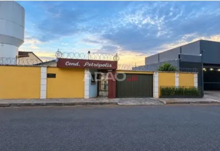 Casa de Condomínio com 2 Quartos à venda, 130m² no Jardim Petrópolis, Goiânia