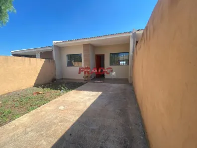 Casa com 2 Quartos para alugar, 69m² no Centro, Floresta