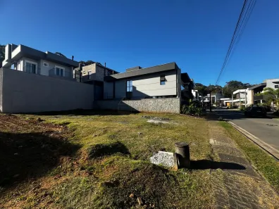 Lote/Terreno à venda, 240m² no Vila Nova, Joinville