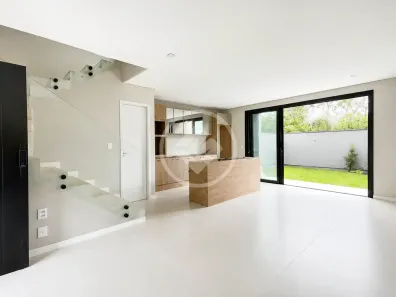 Apartamento com 3 Quartos à venda, 150m² no Ingleses do Rio Vermelho, Florianópolis
