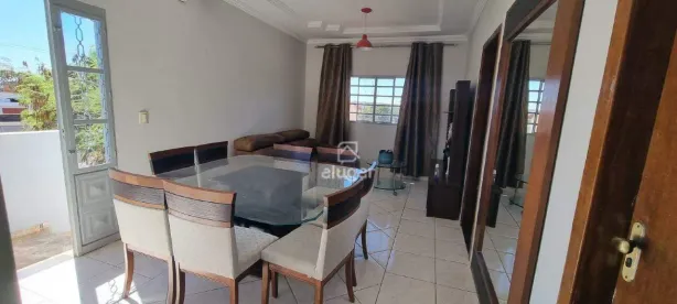 Casa com 3 Quartos para alugar, 200m² no Esplanada, Montes Claros
