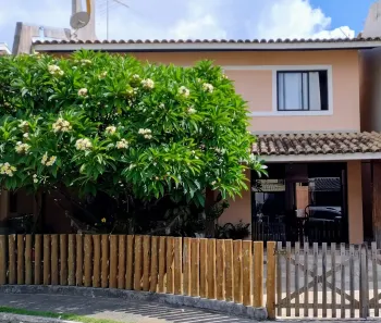 Casa de Condomínio com 3 Quartos para alugar, 200m² no Stella Maris, Salvador