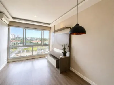 Apartamento com 2 Quartos para alugar, 67m² no Passo da Areia, Porto Alegre