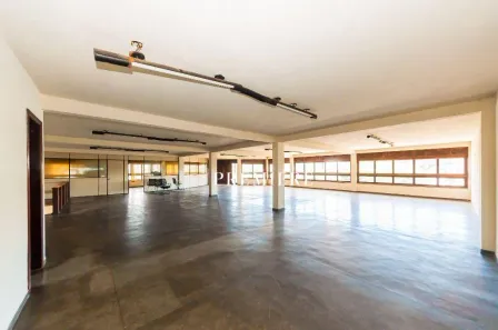 Casa com 2 Quartos para alugar, 1021m² no Mossunguê, Curitiba