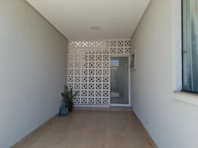 Casa de Condomínio com 3 Quartos à venda, 130m² no Capuava, Goiânia