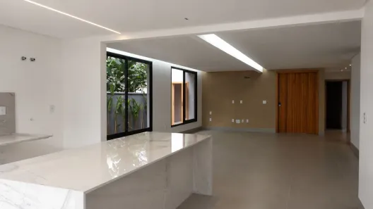 Casa com 4 Quartos à venda, 220m² no Jardins Atenas, Goiânia