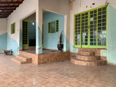 Casa com 5 Quartos à venda, 300m² no Jardim Leblon, Cuiabá