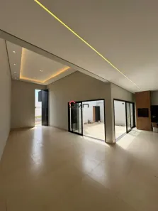 Casa com 3 Quartos à venda, 150m² no Grand Ville, Uberlândia