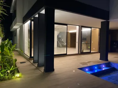 Casa de Condomínio com 4 Quartos à venda, 456m² no Ponta Negra, Manaus
