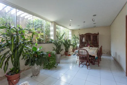 Sobrado com 4 Quartos à venda, 311m² no X, Jaboticabal