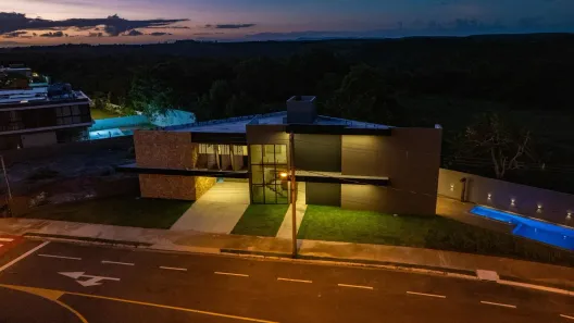 Sobrado com 4 Quartos à venda, 430m² no Guaxuma, Maceió