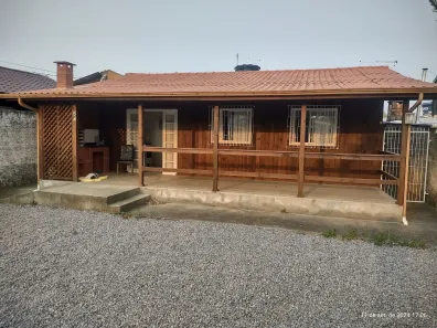 Casa com 3 Quartos à venda, 130m² no Passagem do Massiambú, Palhoça