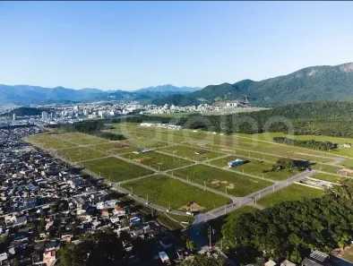 Lote/Terreno à venda, 911m² no Sertão do Maruim, São José