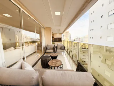Apartamento com 4 Quartos à venda, 222m² no Meia Praia, Itapema
