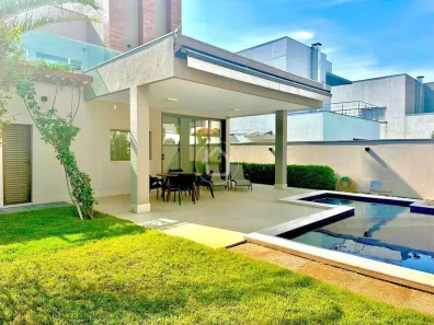 Sobrado com 4 Quartos à venda, 389m² no Condomínio Florais Cuiabá Residencial, Cuiabá