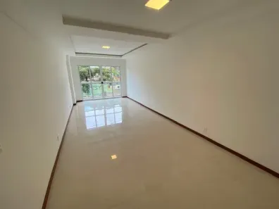 Apartamento com 3 Quartos para alugar, 110m² no Várzea, Teresópolis