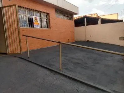 Casa com 4 Quartos à venda, 160m² no Cazeca, Uberlândia