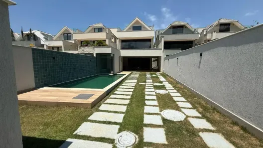 Casa de Condomínio com 4 Quartos para venda ou aluguel, 600m² no Barra da Tijuca, Rio de Janeiro