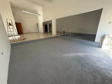 Ponto Comercial para alugar, 184m² no Guilhermina, Praia Grande
